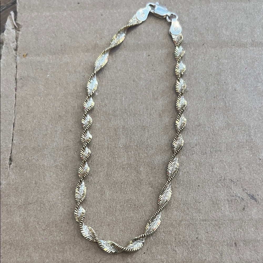 Elegant Gold Twisted Chain bracelet made in Italy 925